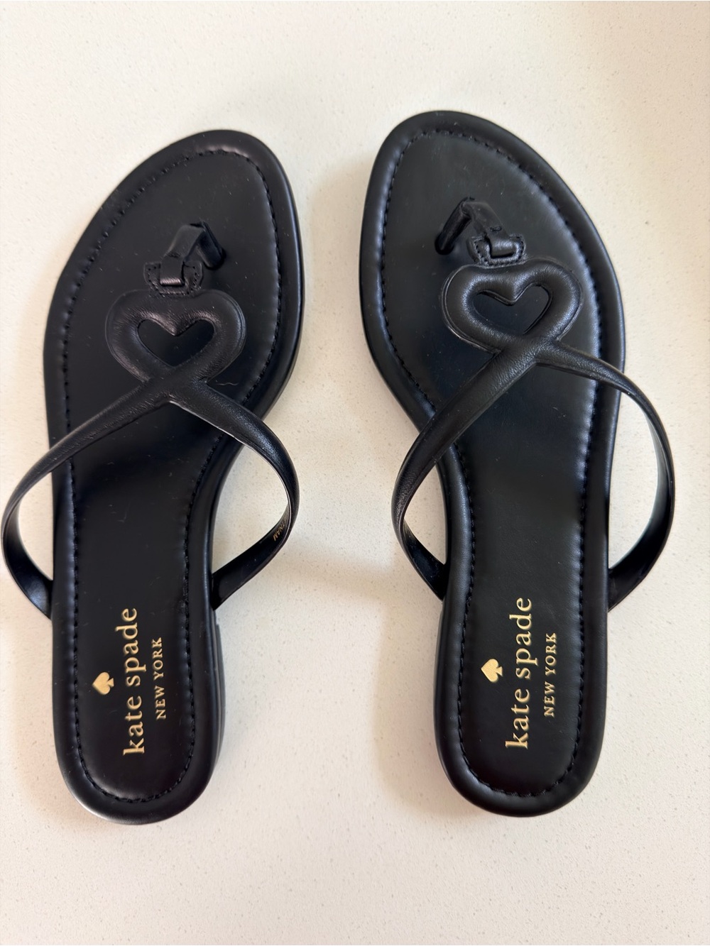 Kate Spade Black Heart-Detail Leather Thong Sandals